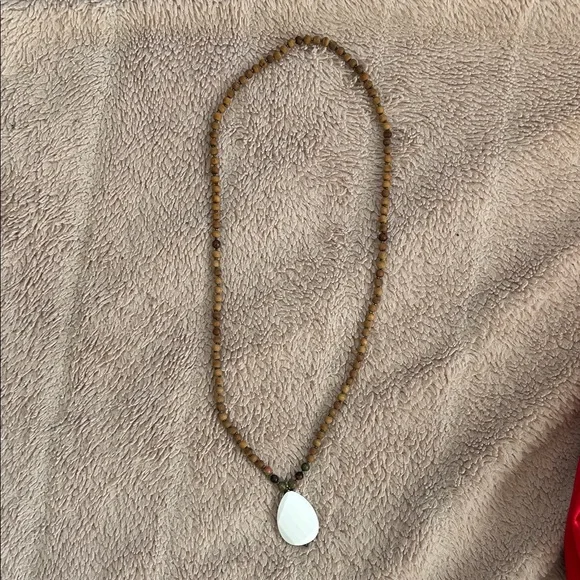 Elegant Mala Sandalwood Jade Beaded Necklace with White Pendant “strong mama” - Picture 2 of 5